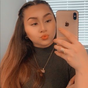 Meet your Posher, Michelle